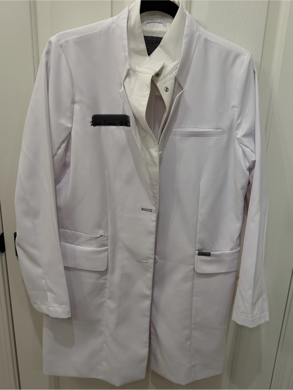 FIGSPRO White Women's Lab Coat Jacket